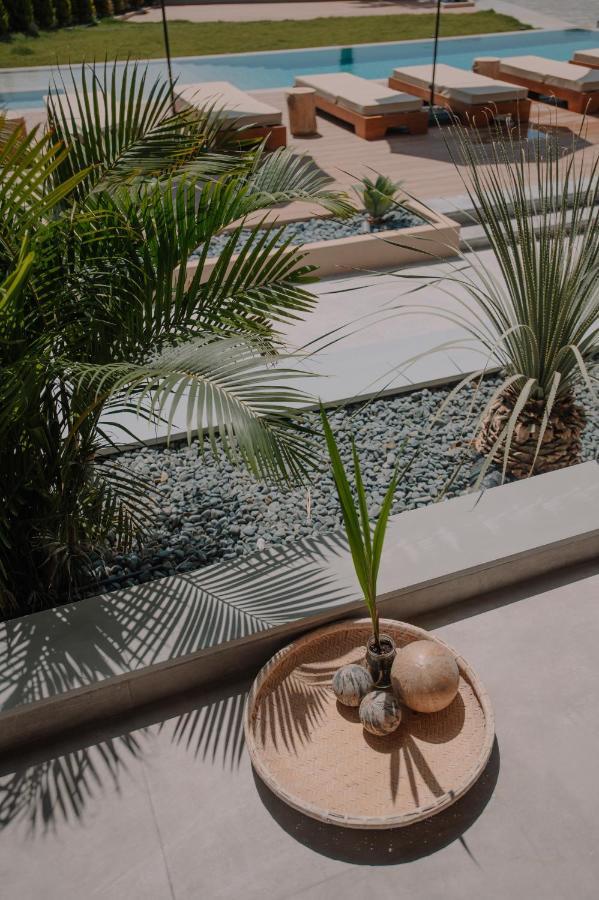 Marble Luxury Suites Karteros Zewnętrze zdjęcie