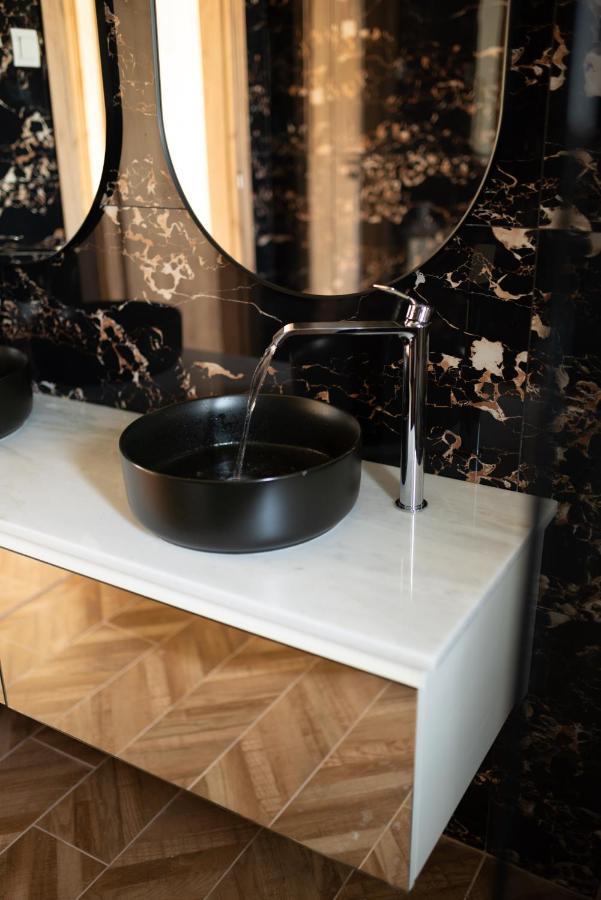 Marble Luxury Suites Karteros Zewnętrze zdjęcie